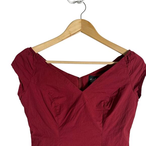 Hell Bunny Petunia Burgundy Red V-Neck Cap Sleeve Pinup Retro Top Size XS - Picture 3 of 9